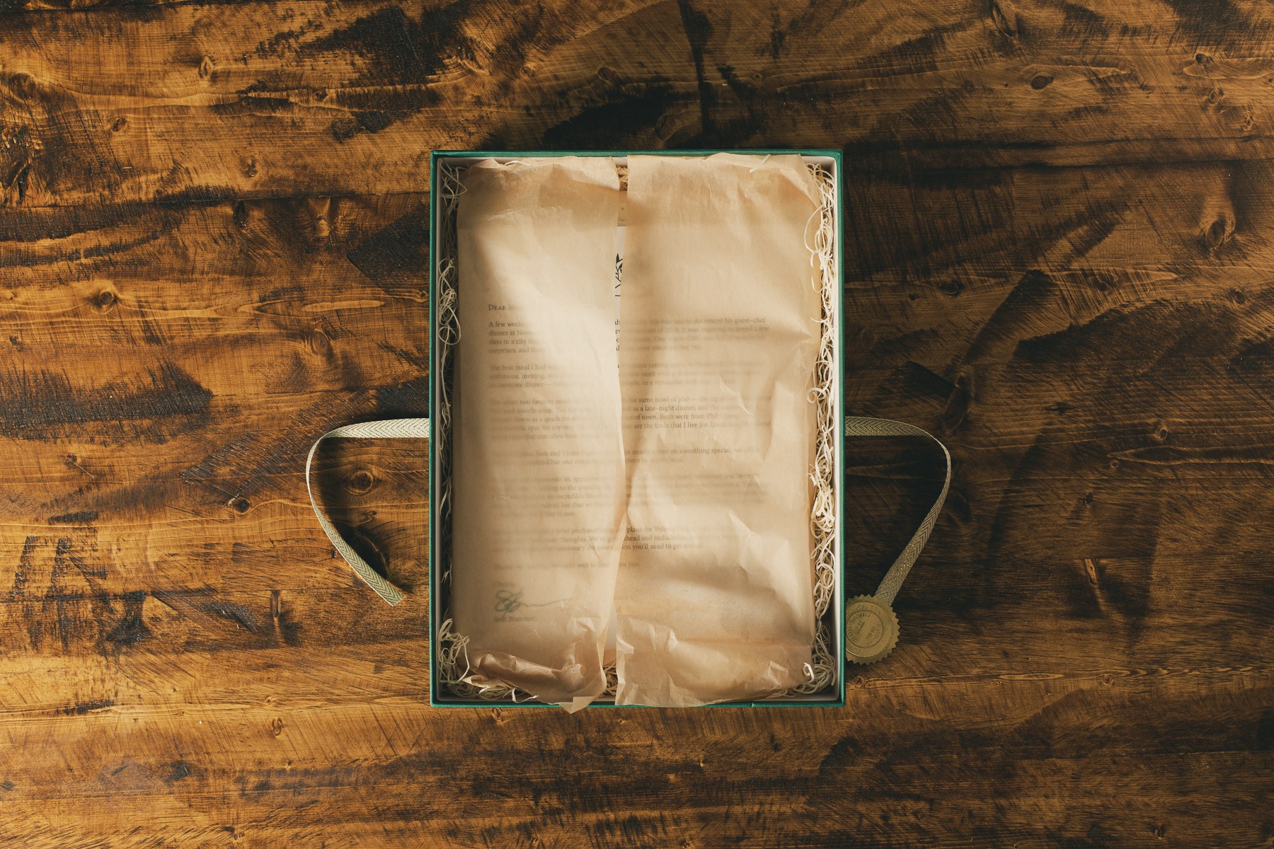 Tissue wrapping inside the box